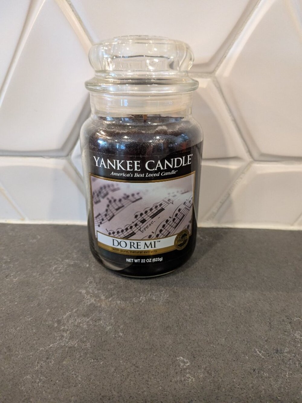 Yankee candle do re mi 22 oz large jar, music notes RARE white label favorite